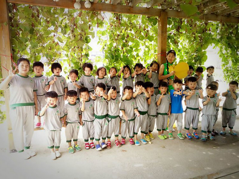 河南省汝州市跨世紀海天幼兒園：愛在海天，情暖中秋