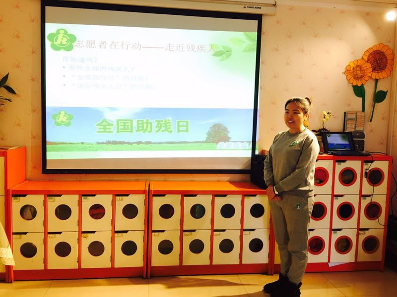 跨世紀(jì)蒙氏教育：做了，我才理解了!