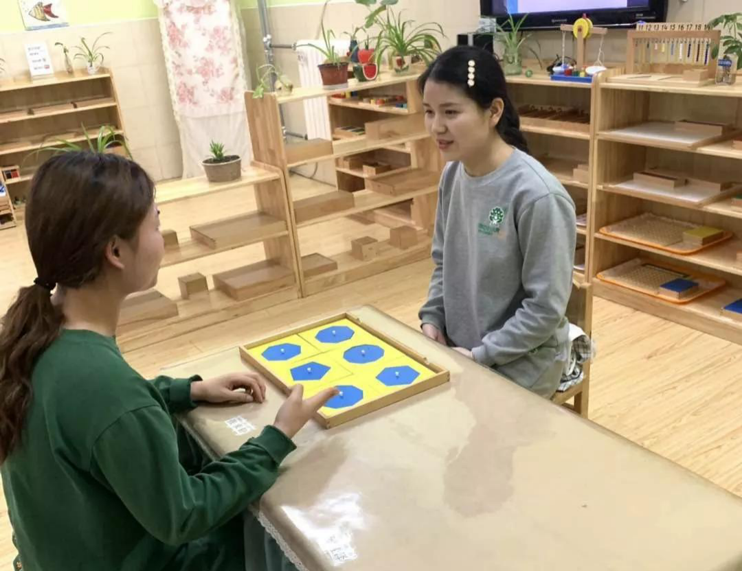 2019年后續(xù)服務(wù)開啟，跨世紀(jì)總部老師蒞臨河北邯鄲安琪兒富苑跨世紀(jì)幼兒園指導(dǎo)工作(六)