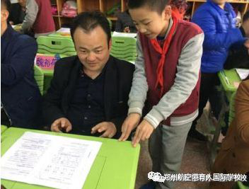 蒙氏教育，讓孩子持續(xù)優(yōu)異，跨世紀(jì)畢業(yè)生吳天的小學(xué)生活