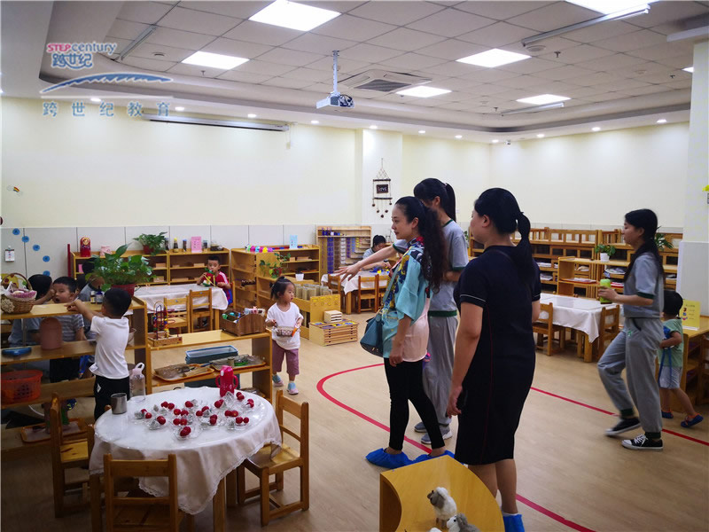 重慶跨世紀(jì)童樂(lè)坊幼兒園:結(jié)緣跨世紀(jì) 共筑高品質(zhì)蒙氏幼兒園