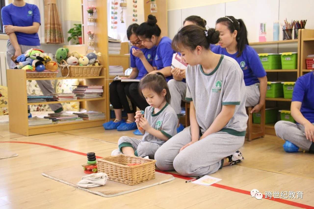幼師注意啦！教育部公開(kāi)曝光8起違反教師職業(yè)行為十項(xiàng)準(zhǔn)則典型問(wèn)題，兩起和幼兒園有關(guān)！
