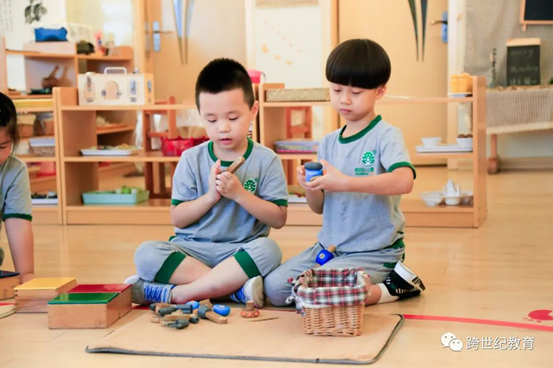 高品質(zhì)蒙特梭利幼兒園的孩子個個品學(xué)兼優(yōu)，原因竟然是……（一）