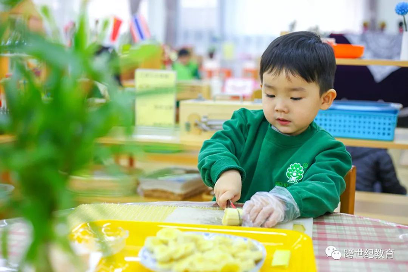 跨世紀(jì)蒙氏教育|深度解讀：何為“低聲教育”？