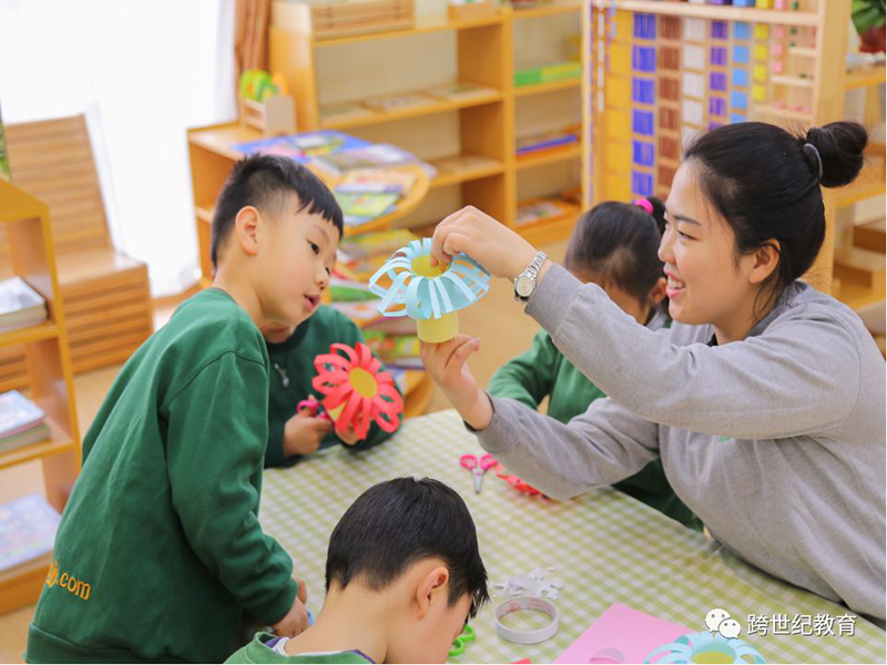 跨世紀蒙氏教育：幼兒園環(huán)境創(chuàng)設(shè)請遵循“凈化感官”理念！