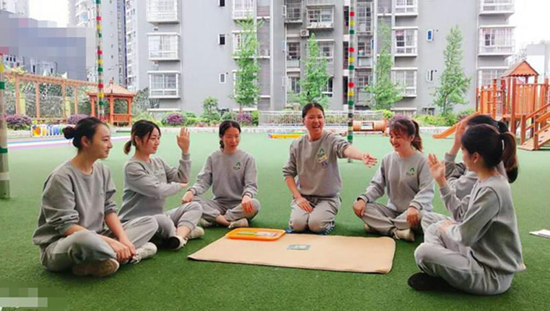 幼兒園聯(lián)盟好還是自己開幼兒園好？