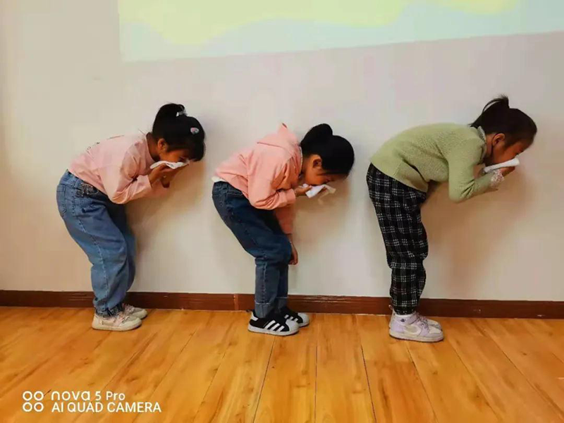 青海省民和銀河藝術跨世紀幼兒園：你平安，我就快樂！幼兒園應急演練系列活動！