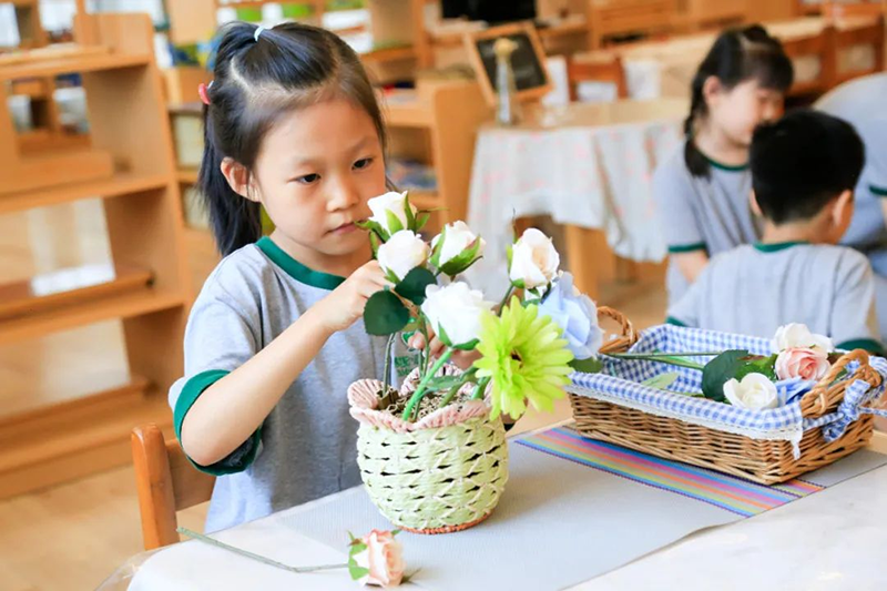 受蒙氏教育影響的那些世界名人：在蒙特梭利幼兒園學(xué)到了這些能力和特質(zhì)！