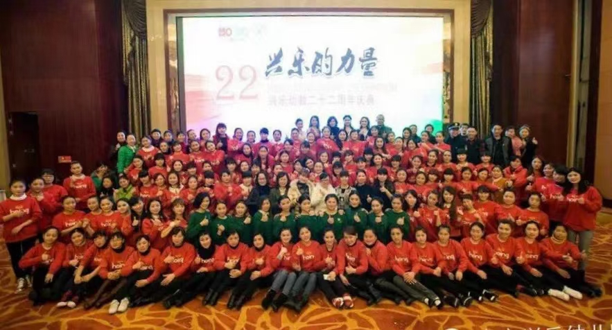 江蘇泰州戴南跨世紀幼兒園：接二連三聯(lián)盟跨世紀背后的秘密