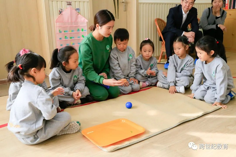 跨世紀(jì)蒙氏教育：什么是“有準(zhǔn)備的環(huán)境”？蒙氏教育為何重視環(huán)境？