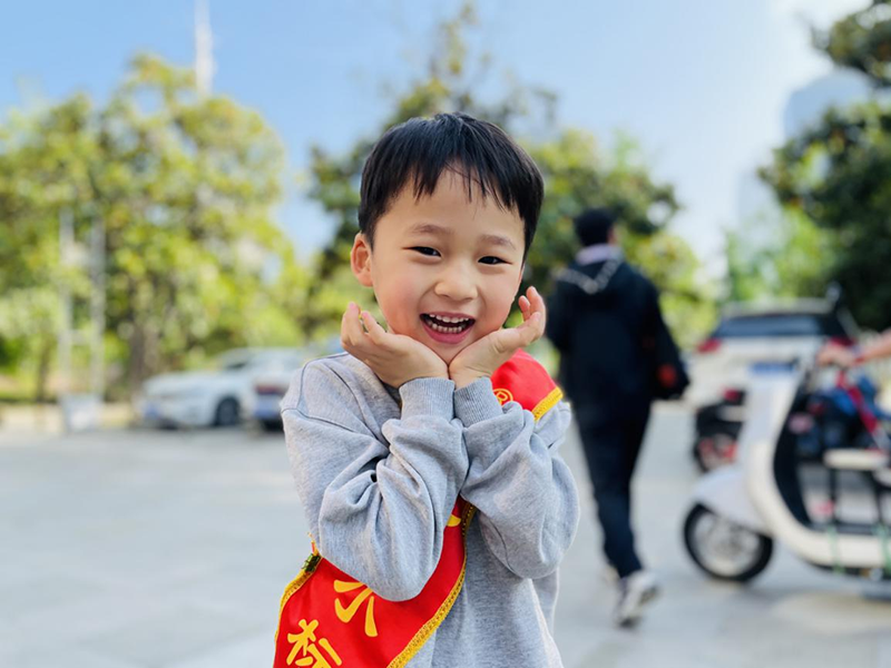 跨世紀(jì)蒙氏教育情景化成果案例：主動(dòng)問(wèn)候，從我做起