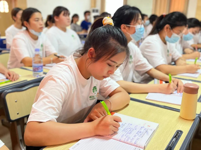 高品質(zhì)幼兒園保證優(yōu)秀教師不流失的三大方法！