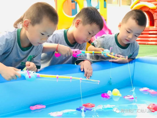 跨世紀(jì)年會(huì)直播預(yù)告|招生滿園，學(xué)費(fèi)上漲，這個(gè)幼兒園“逆勢(shì)飛揚(yáng)”背后有太多你不知道的秘密……