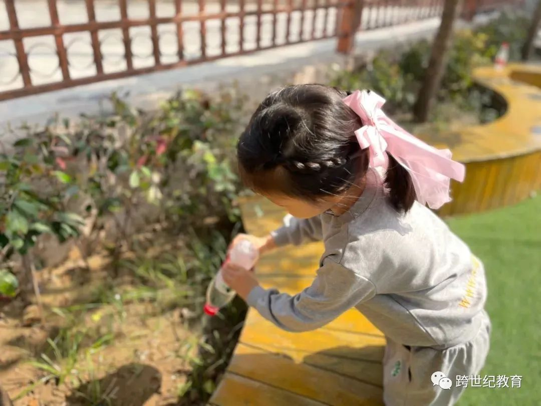 揭秘：蒙氏幼兒園早就開設(shè)勞動(dòng)課了？速點(diǎn)擊查看！