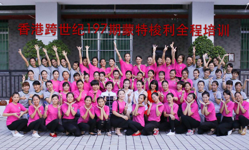 幼兒園聯(lián)盟跨世紀(jì)八年，她為啥能夠如此成功？