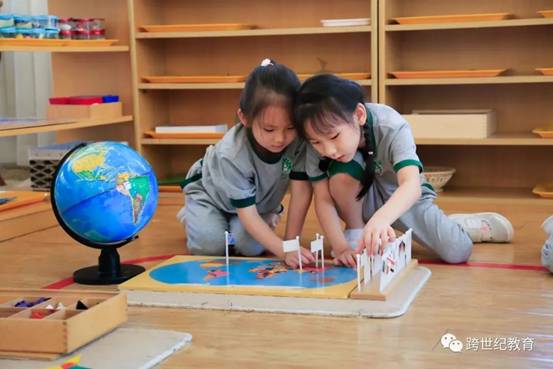 幼兒園新學(xué)期開(kāi)園，如何減少幼兒入園焦慮？教師攻略來(lái)啦?。。?/></a></dt>
      <dd>
      	<a href=