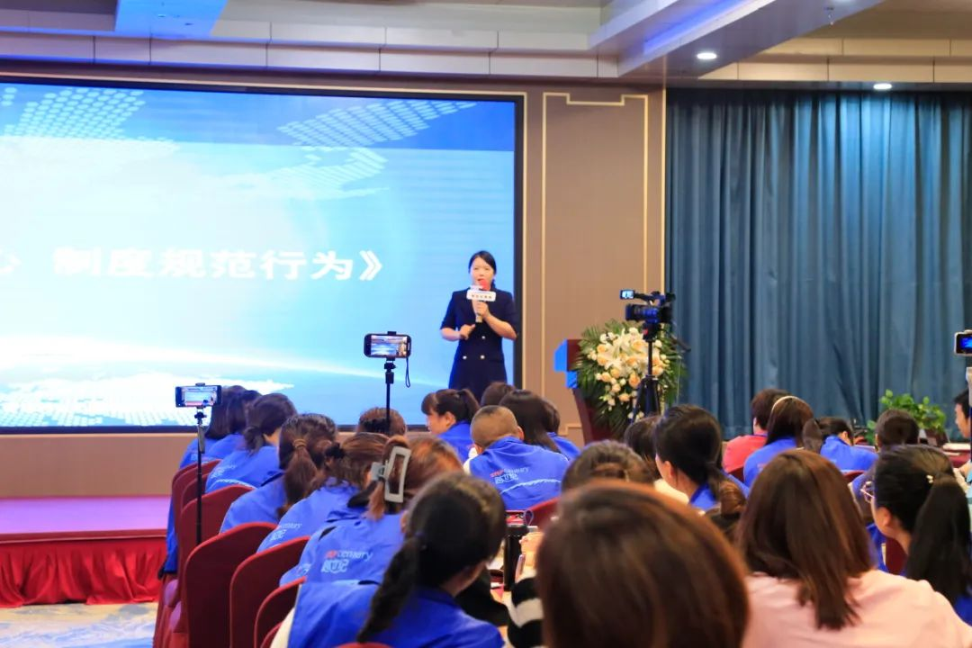 【原來(lái)還能這樣干】跨世紀(jì)穩(wěn)師資、促成長(zhǎng)實(shí)戰(zhàn)論壇精彩繼續(xù)