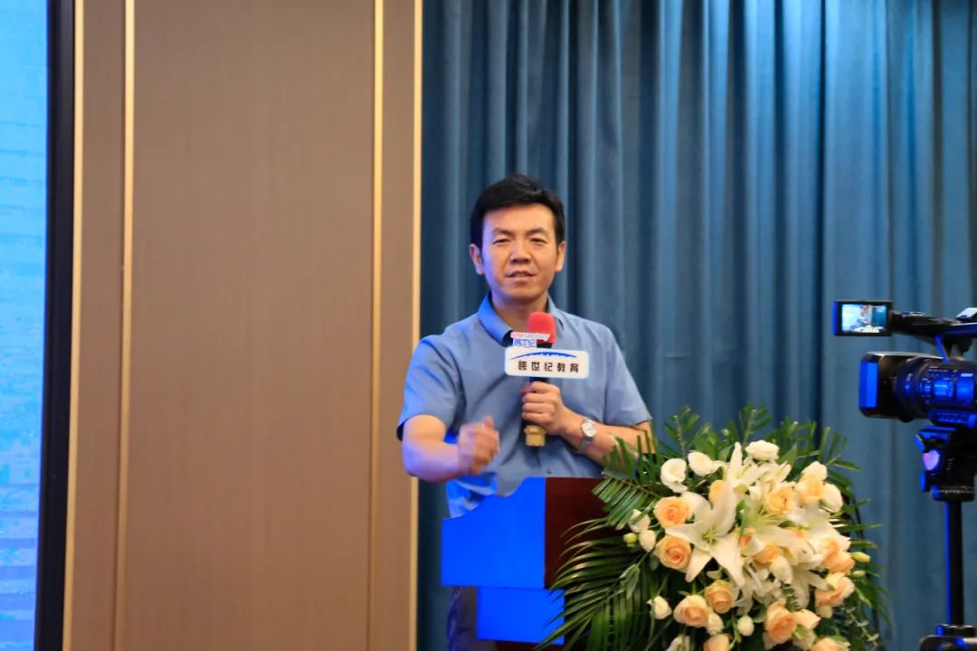 【原來還能這樣干】跨世紀(jì)穩(wěn)師資、促成長實(shí)戰(zhàn)論壇盛大開啟